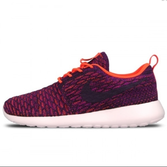Nike Roshe One Flyknit Sneakers - Size 6 - Picture 1 of 8